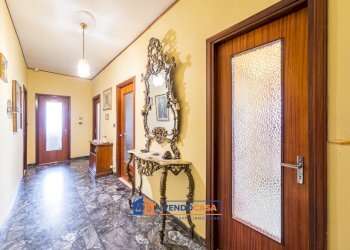 Trilocale Busca - foto 2