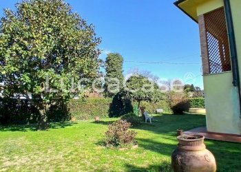 Casa indipendente Lucca (zona Farneta) - foto 1