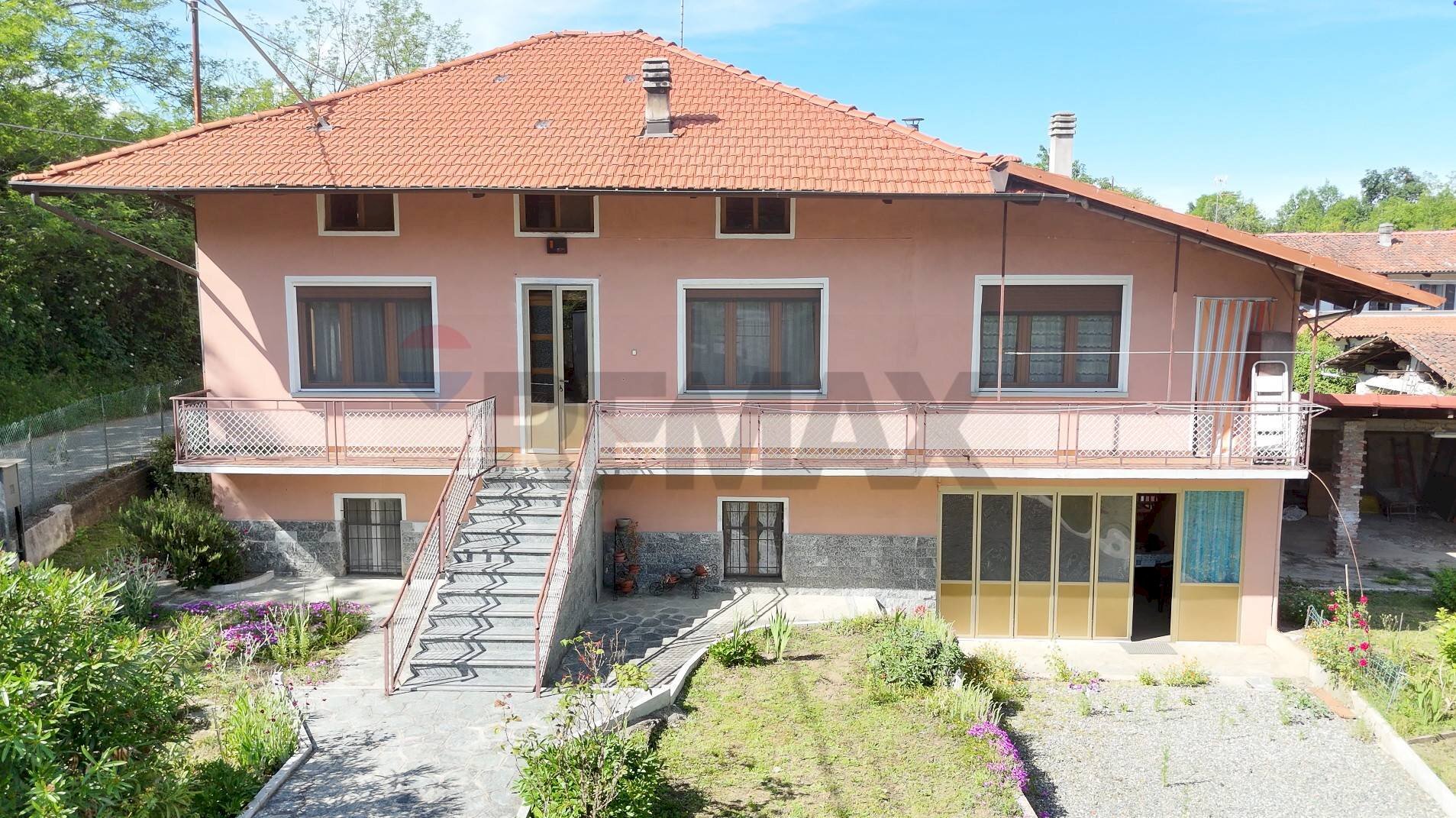 Villa Casale Trucchi, 63 
 Riviera, Zubiena - foto 2