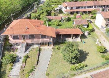 Villa Casale Trucchi, 63 
 Riviera, Zubiena - foto 1