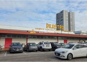 Shop PRESSO CENTRO COMMERCIALE VIA PIRANDELLO, Bologna - photo 2