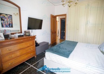 Three-room apartment Genova (neighborhood Sampierdarena) - photo 7