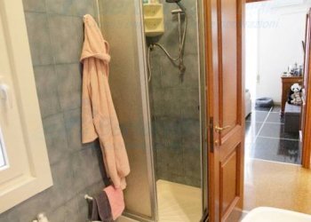 Three-room apartment Genova (neighborhood Sampierdarena) - photo 18