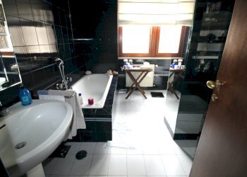 Quadrilocale Via Calvi dell'Umbria, Roma - foto 17