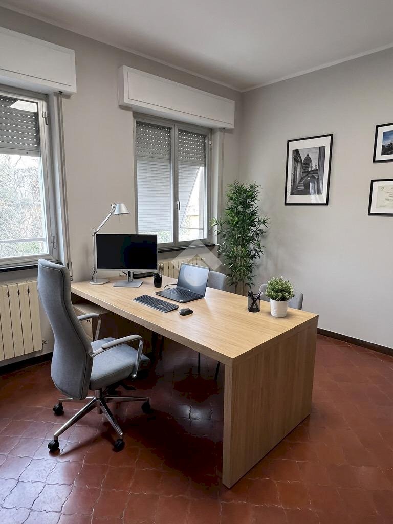 Office ufficio via Calice, Finale Ligure - photo 1