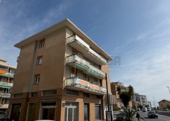 IMG_8916.jpeg - Quadrilocale Viale Riviera 60, Pietra Ligure - foto 1