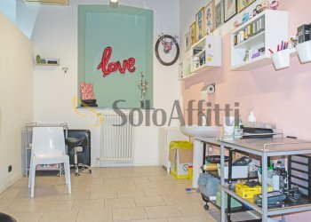 negozio - Commercial Premises Mariano Comense - photo 4