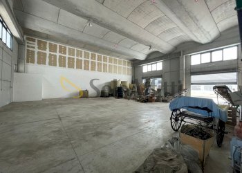 IMG-20250605-WA0004.jpg - Capannone Maddaloni - foto 4