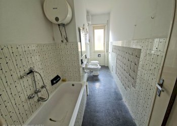 1000431176.jpg - Quadrilocale Via dell'Ombra 10, Genova (zona San Martino) - foto 14