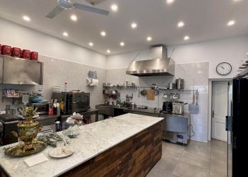 PHOTO-2026-03-11-09-26-217.jpg - Locale Commerciale Via di Ripoli, Firenze - foto 7