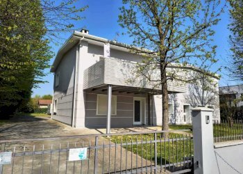 IMG-20250411-WA0003.jpg - Capannone Via Benedetto Zallone 24, Pieve di Cento - foto 27