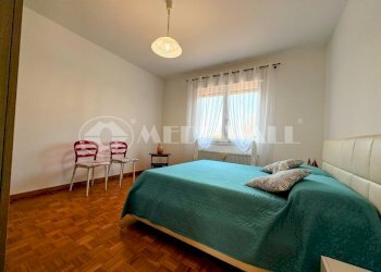 18.JPG - Four-room apartment Via Camillo Benso Conte di Cavour 1, Fontanafredda - photo 18