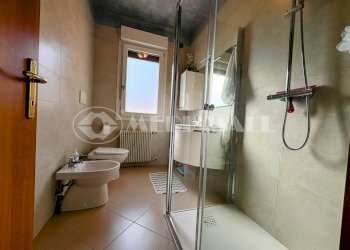 24.JPG - Four-room apartment Via Camillo Benso Conte di Cavour 1, Fontanafredda - photo 24