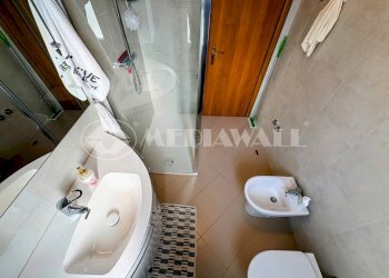 25.JPG - Four-room apartment Via Camillo Benso Conte di Cavour 1, Fontanafredda - photo 25