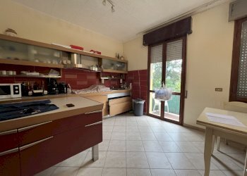 IMG_3227.JPG - Quadrilocale Reggio nell'Emilia - foto 3