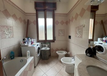 IMG_3218.JPG - Quadrilocale Reggio nell'Emilia - foto 11