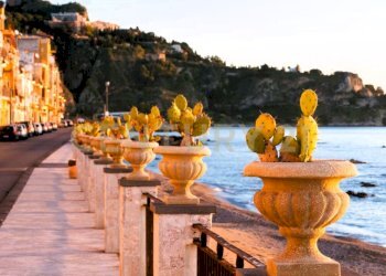 2.jpg - Bilocale Contrada Pietrenere 17, Giardini-Naxos - foto 1