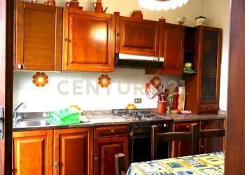 Cucina 1.JPG - Villa Lucca - foto 17