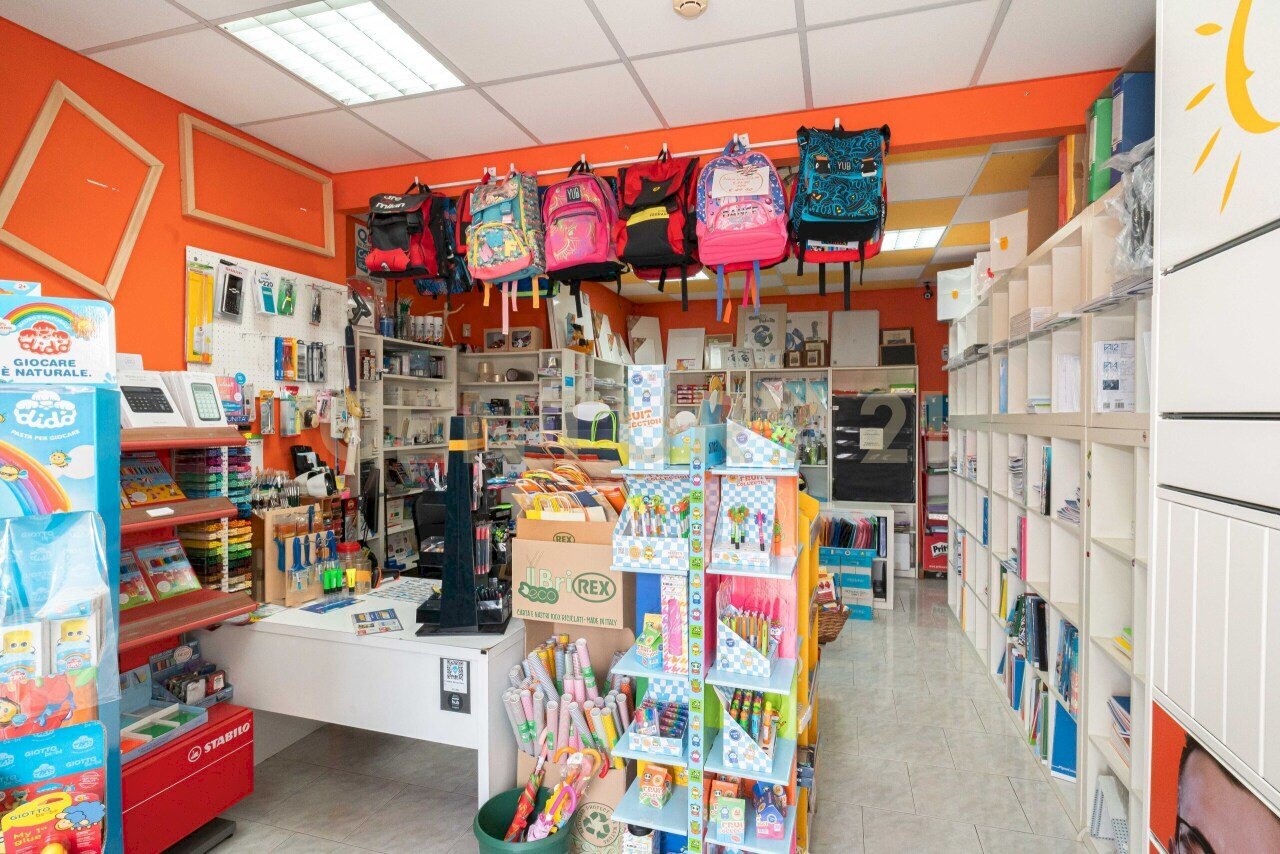 DSC04691.jpg - Cartoleria - Libreria Via Giovanni Guglielmino 62, Tremestieri Etneo - foto 3