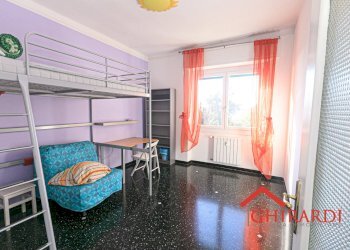 5.0 CAMERA 2.jpg - Appartamento VIA ANTICA ROMANA DI PEGLI 13, Genova (zona Pegli) - foto 19