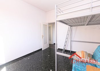 5.1 CAMERA 2.jpg - Appartamento VIA ANTICA ROMANA DI PEGLI 13, Genova (zona Pegli) - foto 20