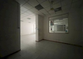 cec2.jpg - Locale Commerciale Via Conca, Ancona - foto 2