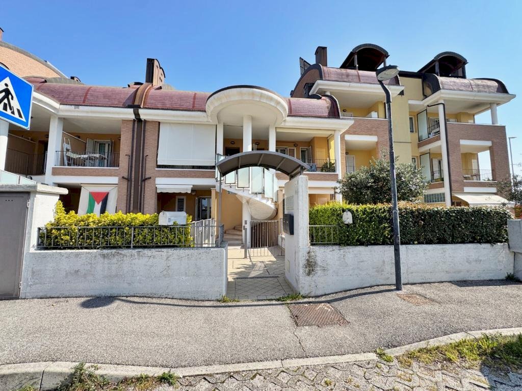 Trilocale Via Saverio Mercadante, Vallefoglia - foto 1