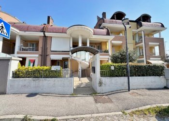 Three-room apartment Via Saverio Mercadante, Vallefoglia - photo 1