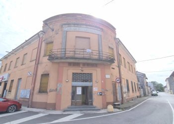 20260504_160439.jpg - Stabile - Palazzo Piazza Carlo Comaschi 40, Gussola - foto 1