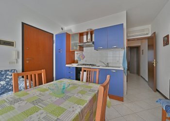 DSC_9961.jpg - Trilocale Via Pairola 44, San Bartolomeo al Mare - foto 28