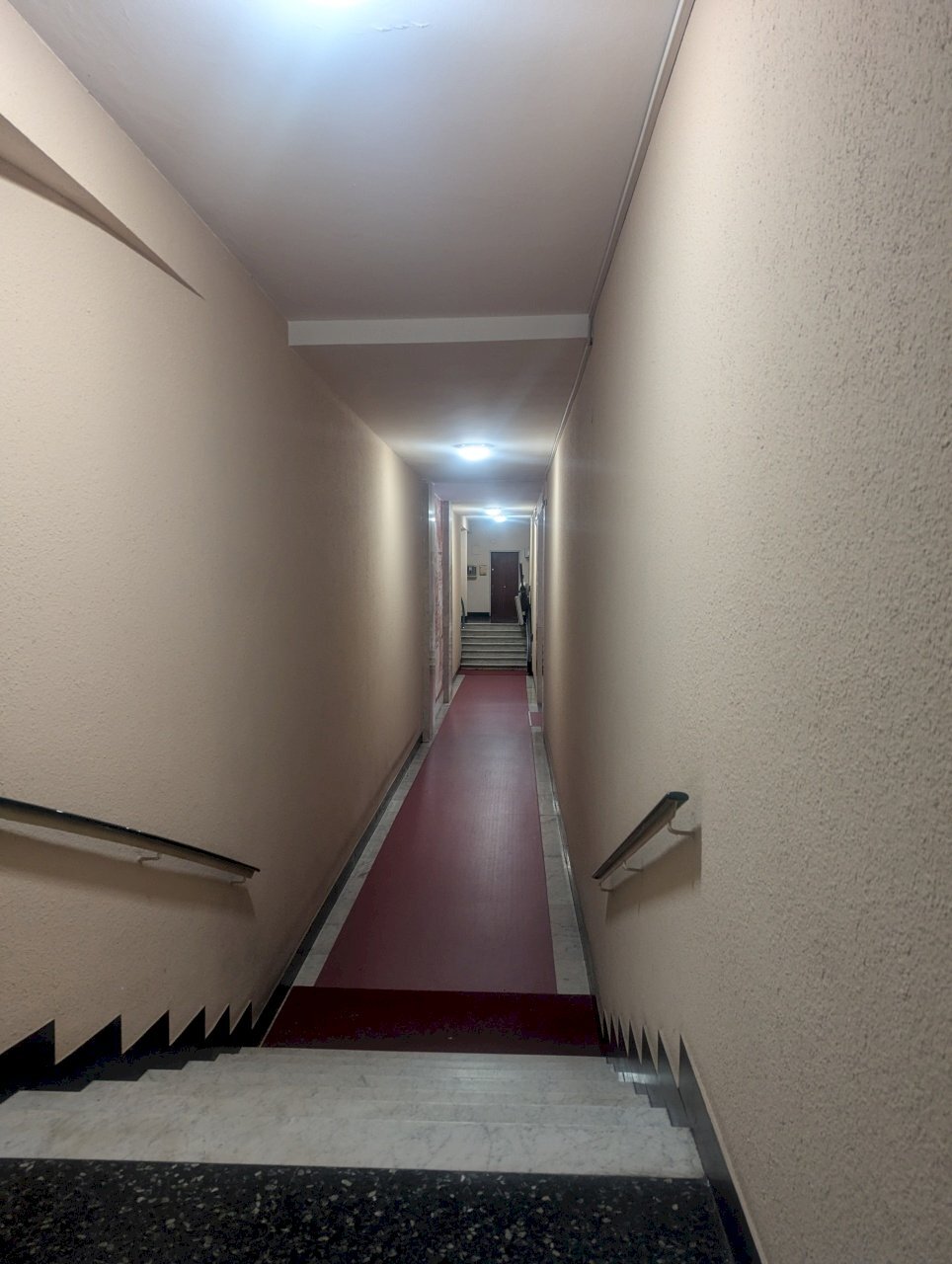 interno palazzo - Appartamento Salita Brasile 13, Genova (zona Bolzaneto) - foto 3