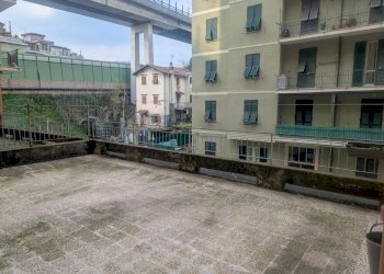 terrazzo - Appartamento Salita Brasile 13, Genova (zona Bolzaneto) - foto 19