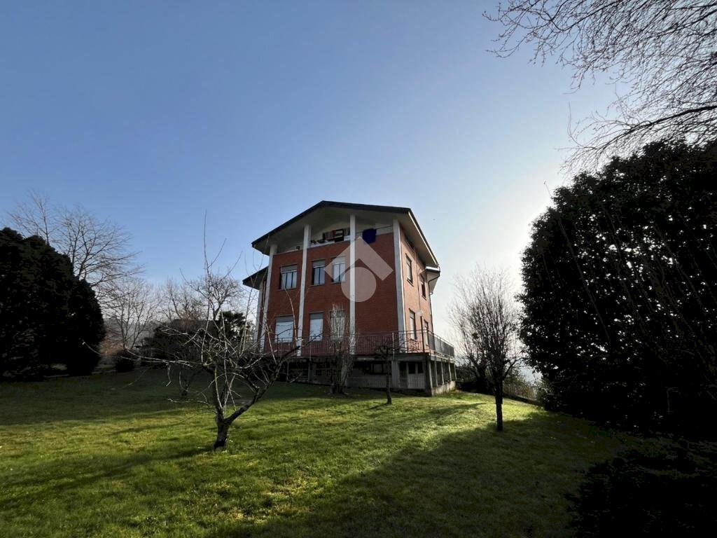 Stable - Palace Via della Gora, Rueglio - photo 2