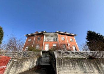 Stabile - Palazzo Via della Gora, Rueglio - foto 5