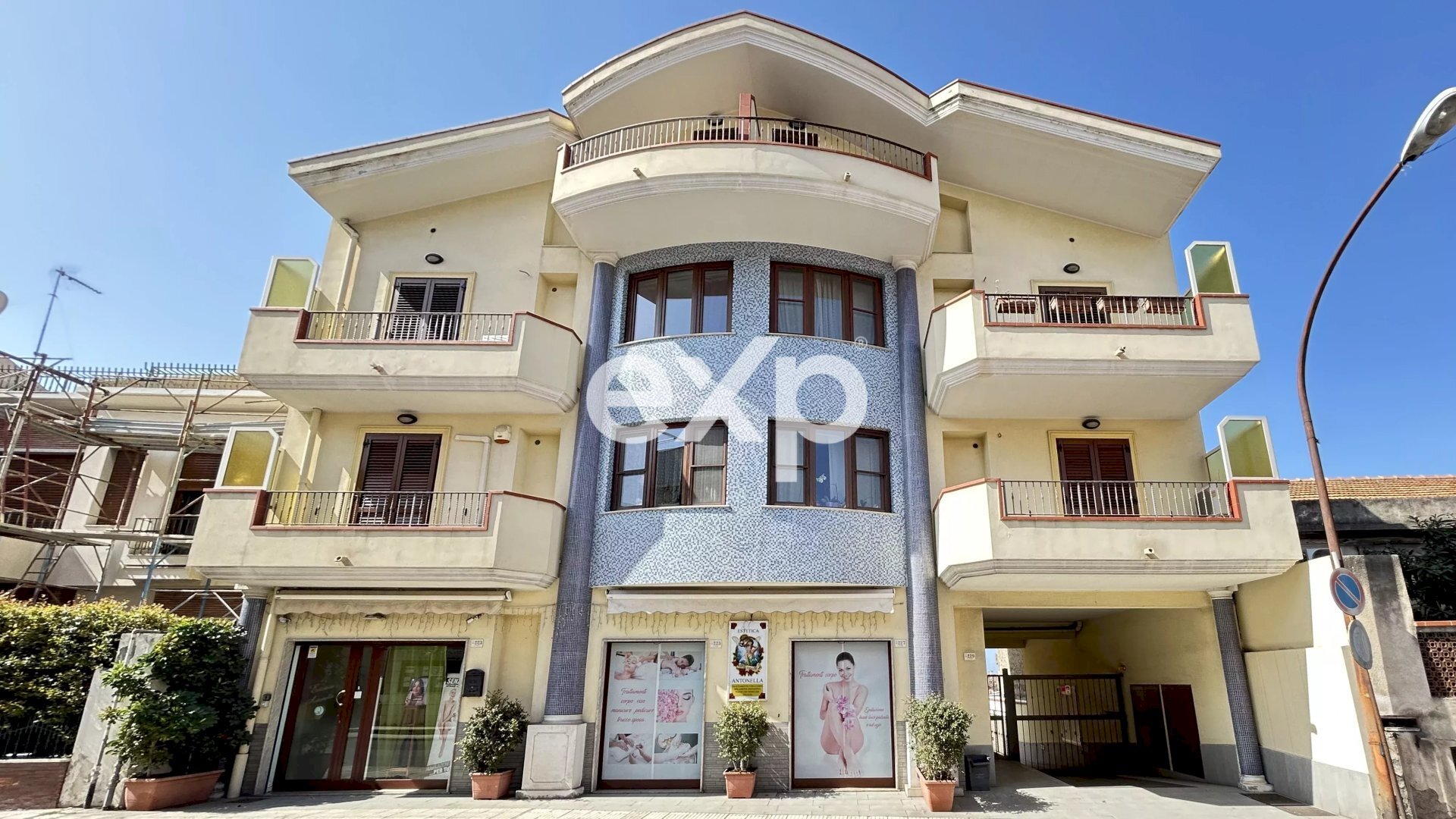 Three-room apartment Via Nazionale, Villafranca Tirrena - photo 1