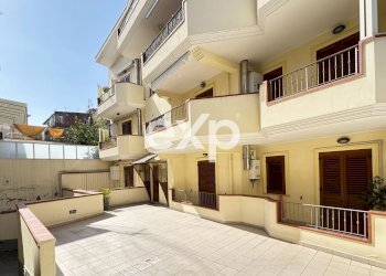 Three-room apartment Via Nazionale, Villafranca Tirrena - photo 4