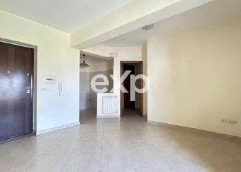 Three-room apartment Via Nazionale, Villafranca Tirrena - photo 10