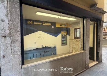 Negozio Sestiere Santa Croce, Venezia (zona Santa Croce) - foto 1