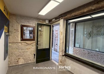 Negozio Sestiere Santa Croce, Venezia (zona Santa Croce) - foto 9