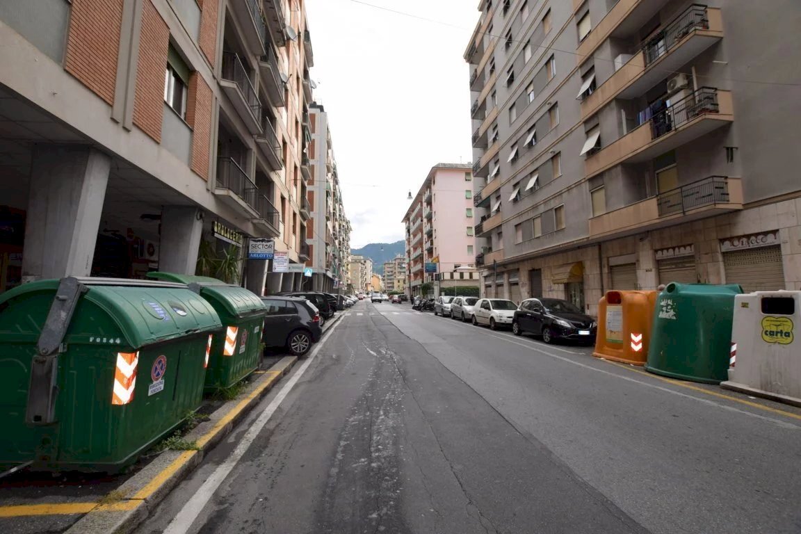 Appartamento Via Piacenza, Genova (zona Molassana) - foto 2