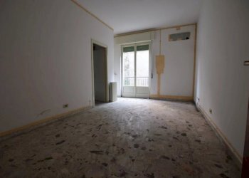 Magazzino Via Piacenza, Genova (zona Molassana) - foto 16