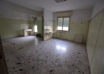 Magazzino Via Piacenza, Genova (zona Molassana) - foto 71