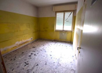 Magazzino Via Piacenza, Genova (zona Molassana) - foto 72