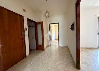 Three-room apartment Via Giacomo Matteotti, Lanzo Torinese - photo 3