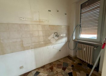 Three-room apartment Via Giacomo Matteotti, Lanzo Torinese - photo 7