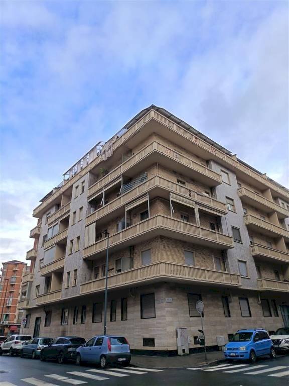 Two-room apartment Torino (neighborhood Borgo Vittoria) - photo 1