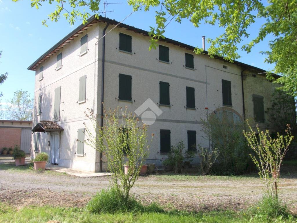 Casa indipendente Via mazzini, Cadelbosco di Sopra - foto 1