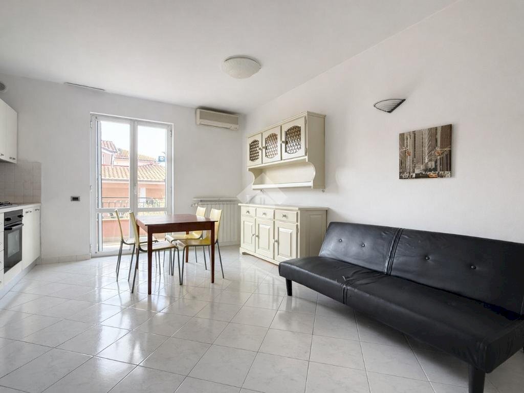 Three-room apartment Via Cisa Sud, Santo Stefano di Magra - photo 1