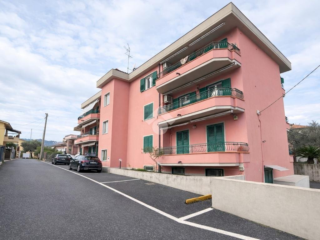 Three-room apartment Via Cisa Sud, Santo Stefano di Magra - photo 3