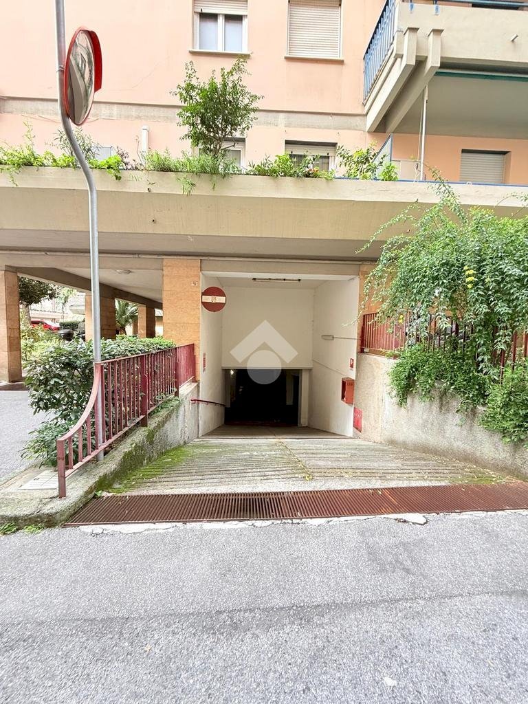 Posto Auto Via Chiaravagna, Genova (zona Sestri Ponente) - foto 2